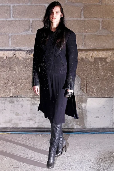 Look 37